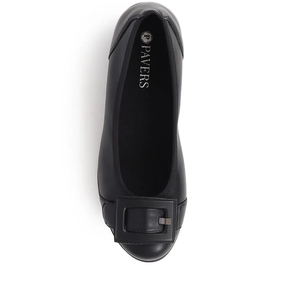 Buckle-Detailed Ballet Pumps  - WBINS40201 / 326 125