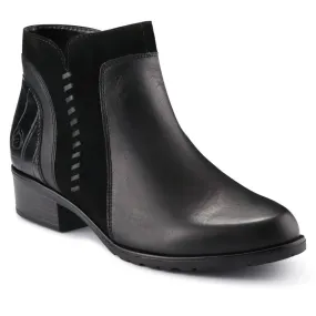Leather Stitched Ankle Boots - DRS40512 / 326 359