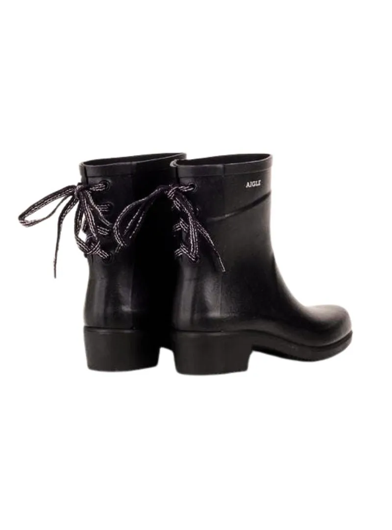 RUBBER RAIN BOOTS