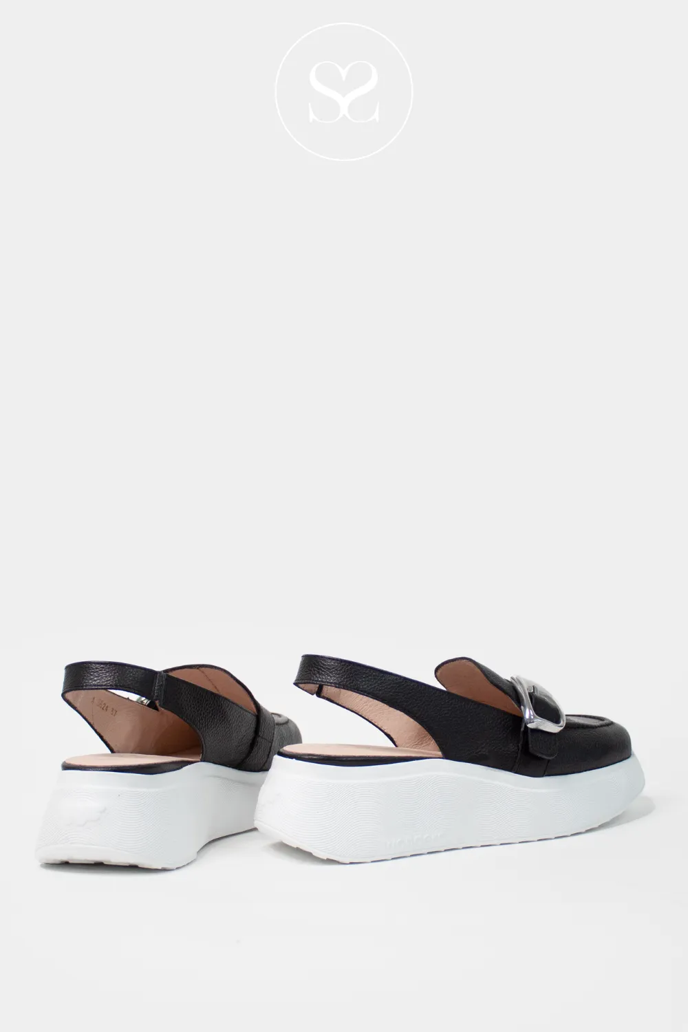 WONDERS A-3624 BLACK/WHITE LEATHER CHUNKY SLINGBACK LOAFERS