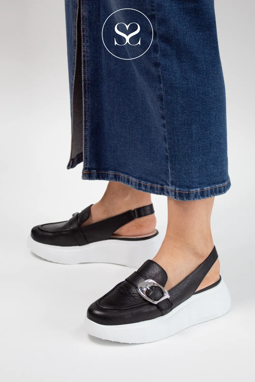 WONDERS A-3624 BLACK/WHITE LEATHER CHUNKY SLINGBACK LOAFERS